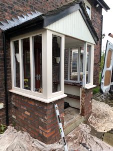 We recently completed a full porch installation at a property in Rufford, supplying and fitting a cream on white PVCu porch with matching windows and a Chartwell Green composite door. We also supply and fit coloured PVC and composite doors in Southport, Ormskirk, Liverpool, Chester, Manchester, Bolton, Blackburn, Preston, Lancaster and all surrounding areas in the Northwest.