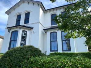 Dual colour sash windows North West